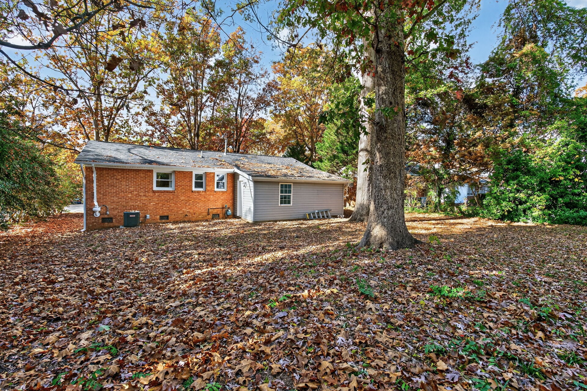 Building Photo - 517 Cooper Rd