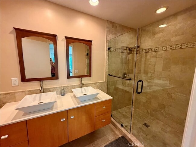 Building Photo - 6855 Valley Circle Blvd