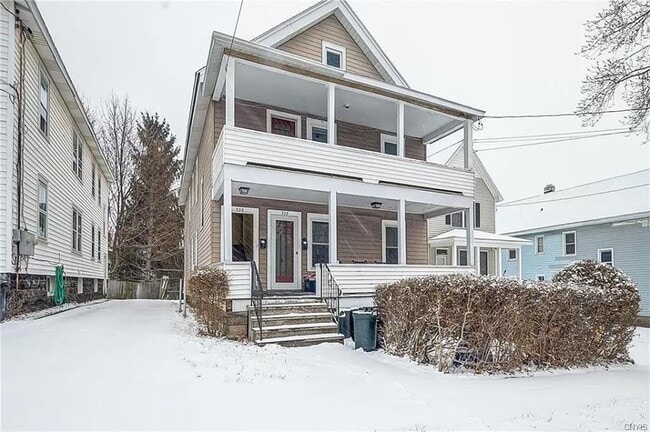 Building Photo - 328 Tennyson Ave