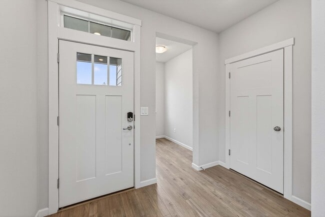 Building Photo - Beautiful 4-Bedroom Camas Home on Quiet Cul-de-Sac | Built in 2020 | Private Backyard