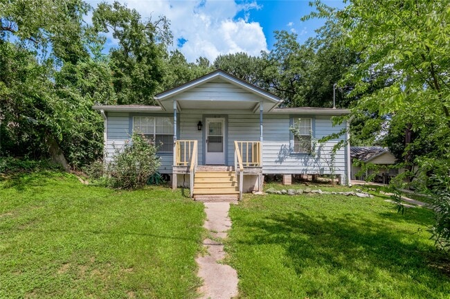Primary Photo - 1015 Avenue J