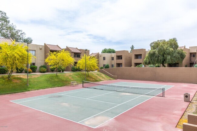 Building Photo - 5877 N Granite Reef Rd