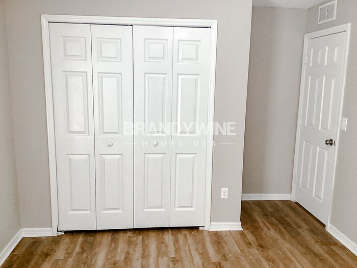 Building Photo - 3912 E Powhatan Ave