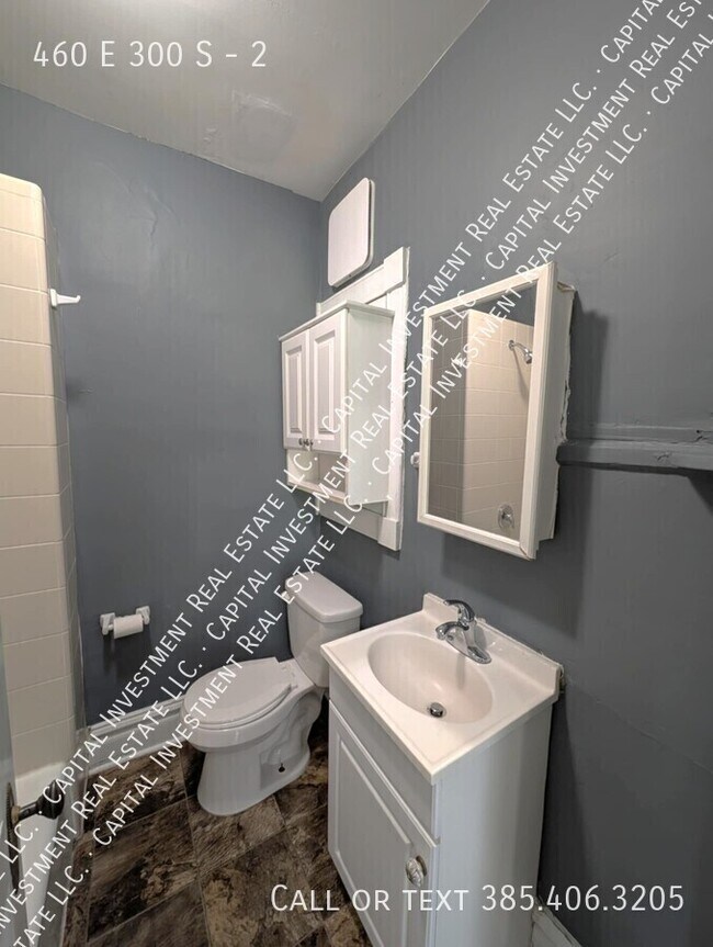 Building Photo - 460 E 300 S