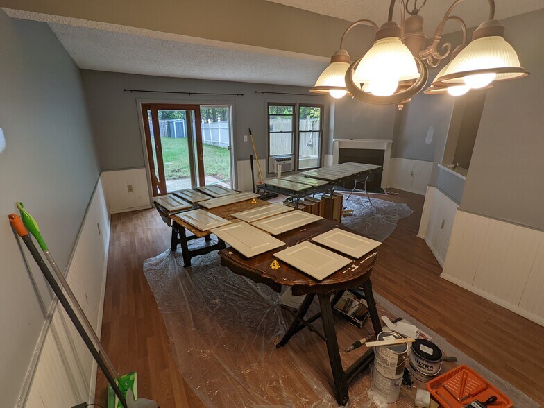 Building Photo - 38 Whispering Pines Rd