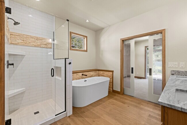 Building Photo - 21702 N Medalist Ct