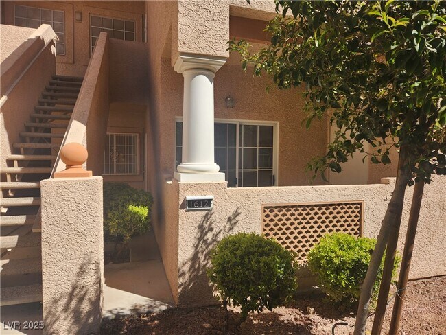 Building Photo - 2925 Wigwam Pkwy