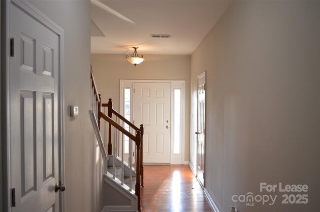 Building Photo - 9712 Walkers Glen Dr NW