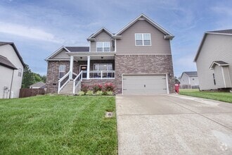 Building Photo - Pet Friendly Three Bedroom with Bonus in S...