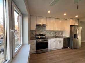 Building Photo - 61-60 69th Ln