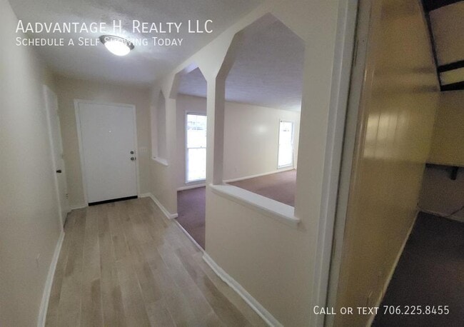 Building Photo - 4848 Basswood Dr