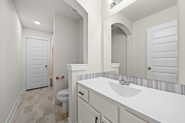Building Photo - 32962 Franklin Brooks Dr