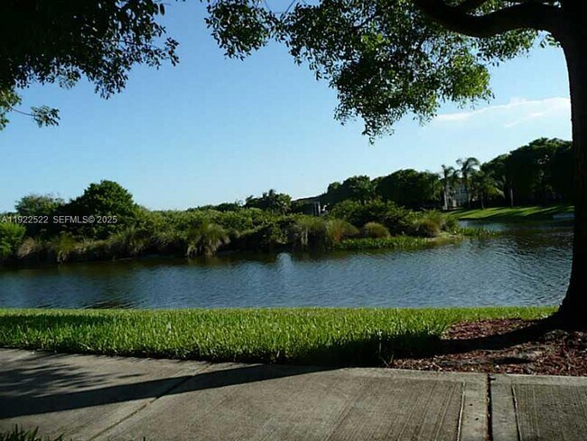 Building Photo - 2494 Centergate Dr