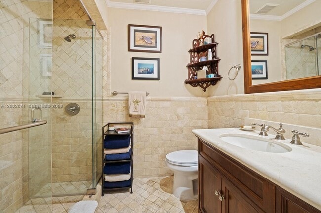 Building Photo - 10740 SW 74th Ct