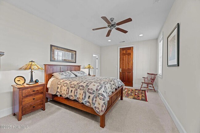 Building Photo - Resort-Style Living | Furnished Townhome with Veranda & Views | Tennis & Golf