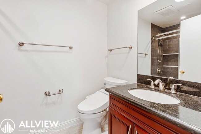Building Photo - * $1,000 off September Move IN!* Beautiful...