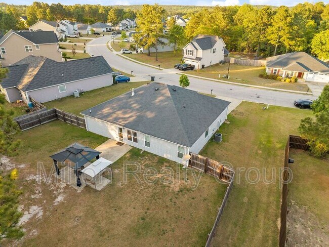 Building Photo - 111 Angel Oak Dr