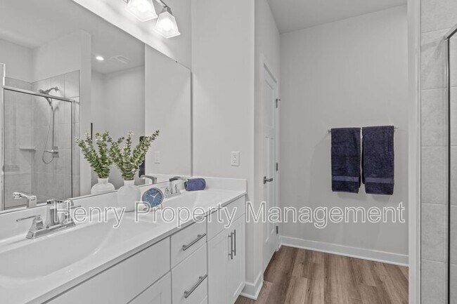Building Photo - 1329 Channing Park Cir