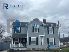 Building Photo - Victorian Charm in the Historic District