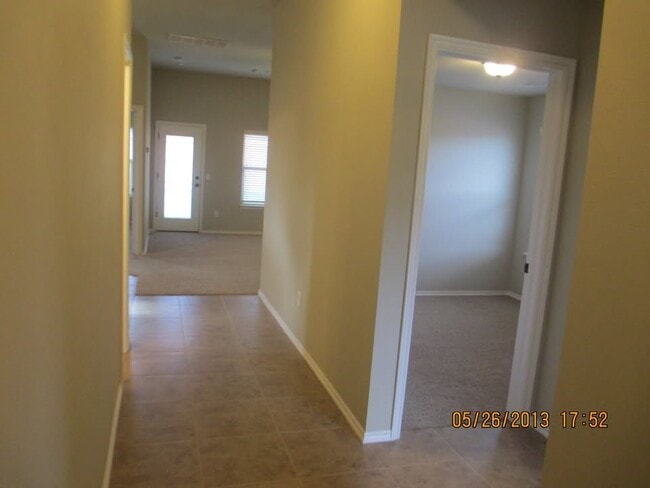 Building Photo - 2401 Frisco Way