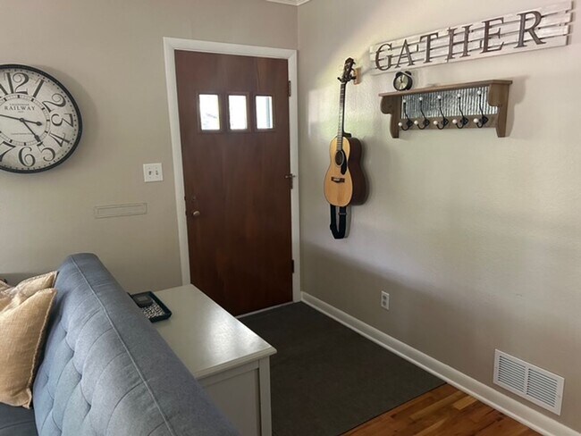 Building Photo - Charming 3 Bedroom, 2 Bath House on the East Side of Kalispell