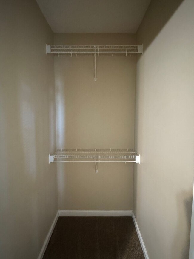 Building Photo - 223 Faulkner Ct