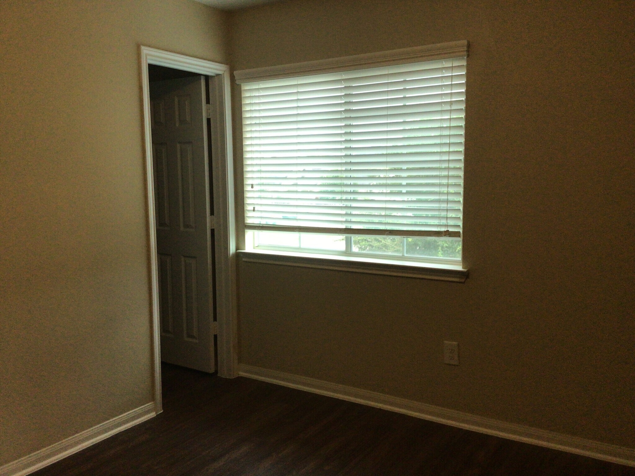 Building Photo - 22270 Queenbury Hills Dr