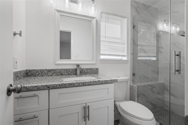 Building Photo - 1814 Hanbury Ct