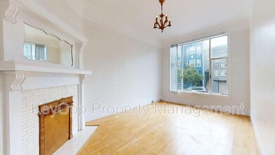 Building Photo - 2136 Hayes St