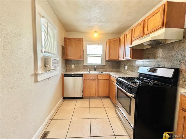 Building Photo - 5163 Beach Ct