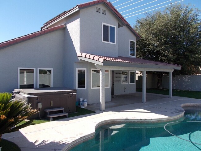 Building Photo - Spacious 4-Bed Home in Quiet Las Vegas Cul-de-Sac with Private Backyard