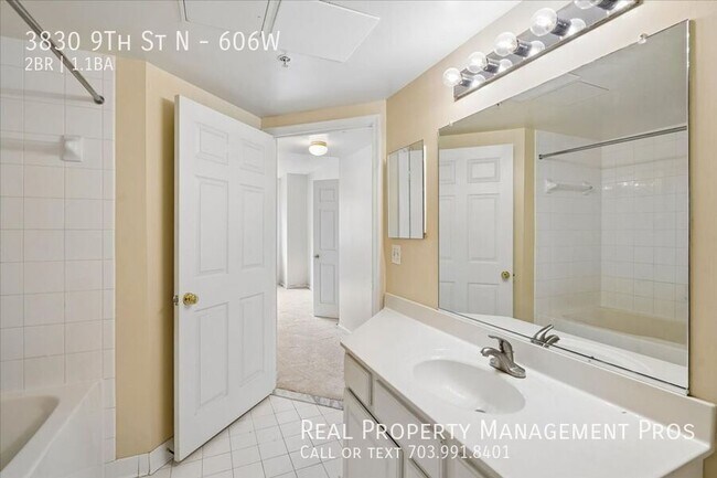 Building Photo - 3830 9th St N