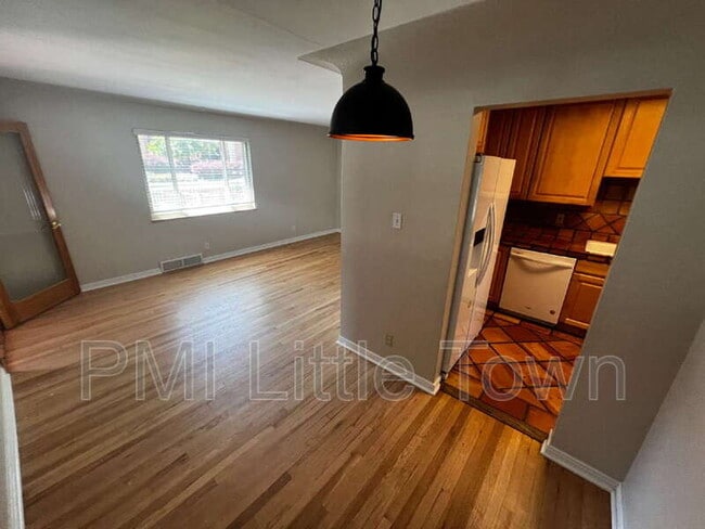 Building Photo - 2487 S Corona St