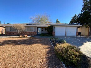 Building Photo - 3 Bedroom Single Story Home Available Near Louisiana Blvd NE & Candelaria Rd NE!
