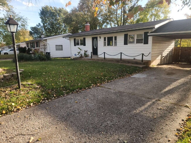 Primary Photo - Completely Rehabbed Home in Oakville Schoo...