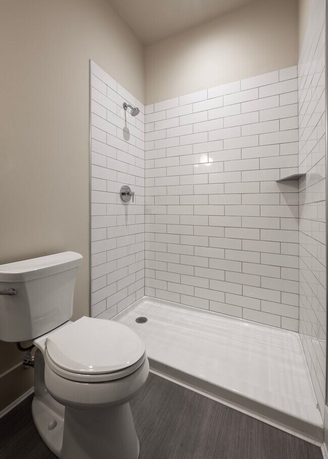 Building Photo - Cozy Studio Apartment