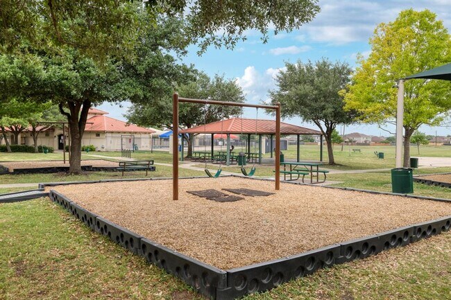 Building Photo - 8716 Panadero Dr