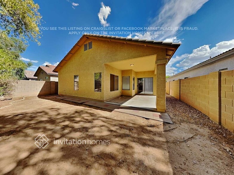 Building Photo - 13010 W Rosewood Dr
