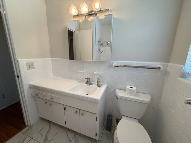Building Photo - Home in Seminole for rent