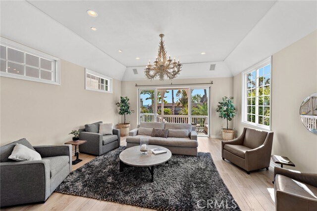 Building Photo - 438 3rd St