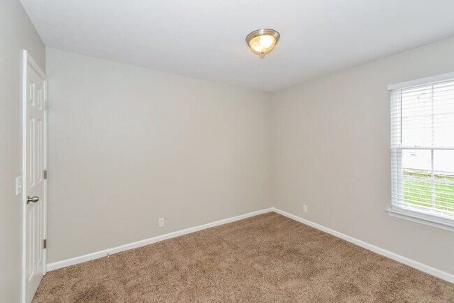 Building Photo - 3048 Ace Wintermeyer Dr