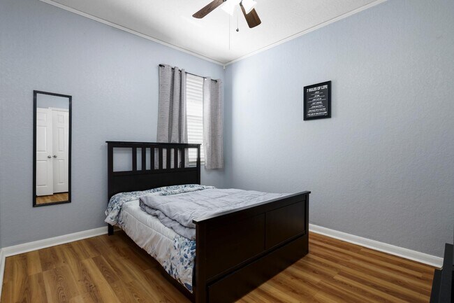 Building Photo - 1515 Wild Fire