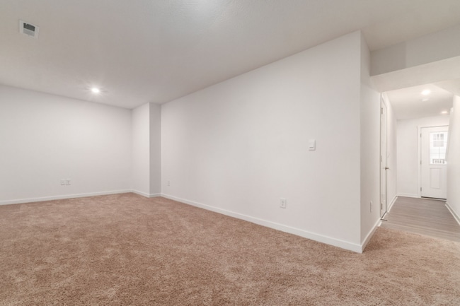 Building Photo - 144 Dusky Willow Dr