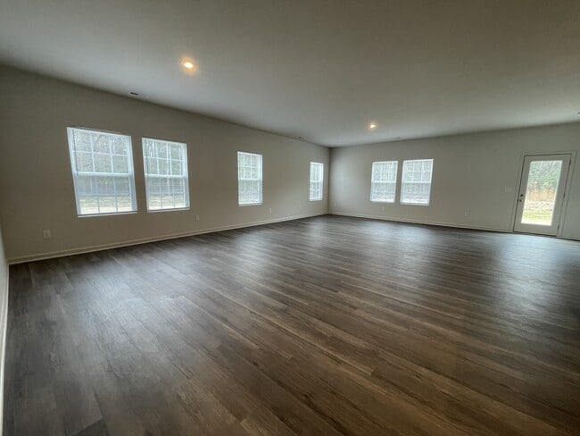 Building Photo - 6705 Hardwick Ln