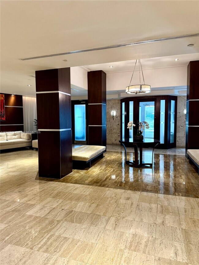 Building Photo - 2451 Brickell Ave