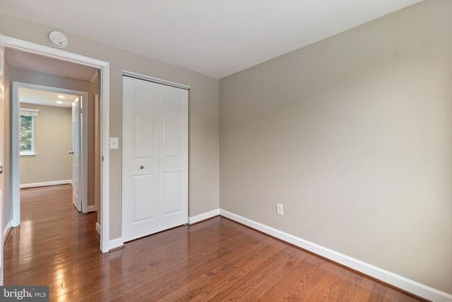 Building Photo - 8454 Rippled Creek Ct