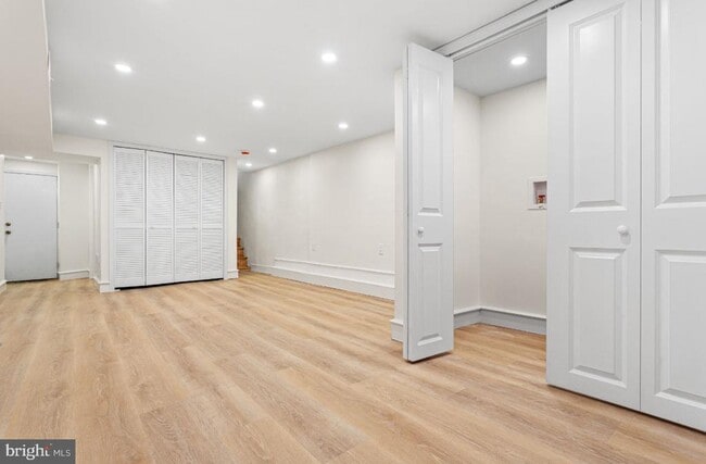 Building Photo - 6812 Sprague St