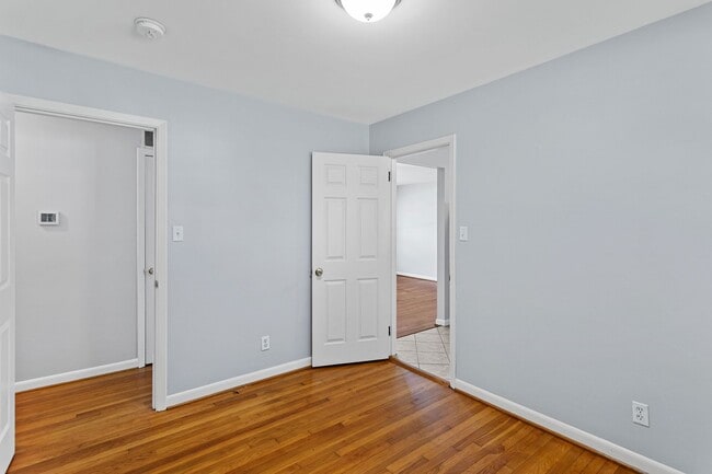 Building Photo - 4-Bed, 2-Bath Home with Fenced Yard in Win...