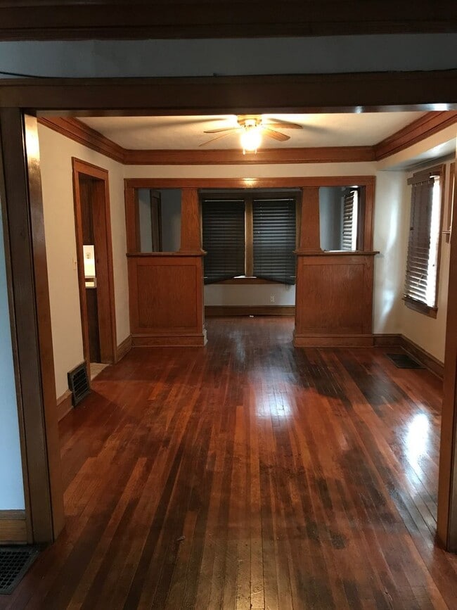 Building Photo - MOVE-IN SPECIAL!!!  1/2 OFF MONTH OF RENT