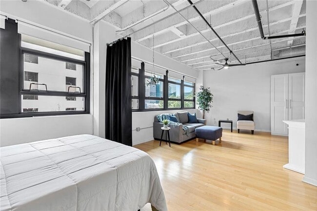 Building Photo - 878 Peachtree St NE